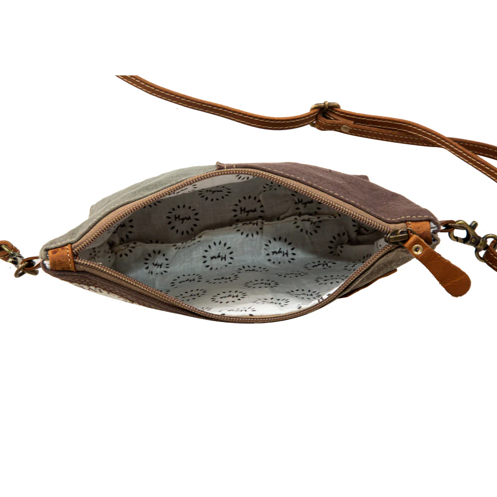 5139-francais-pathway-small-and-crossbody-bag-1.webp
