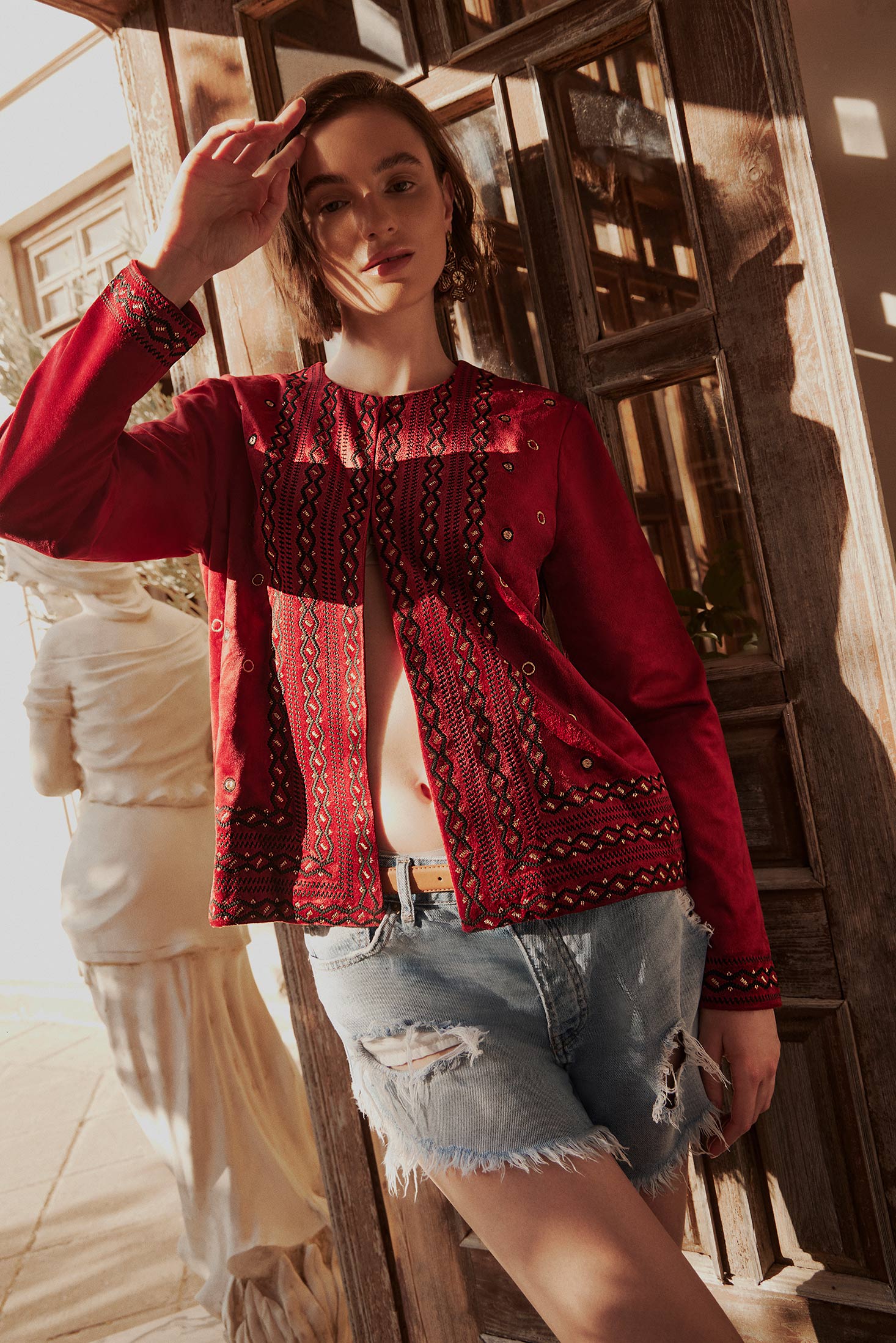 5438-giovanna-embroidered-dinner-jacket-1.webp