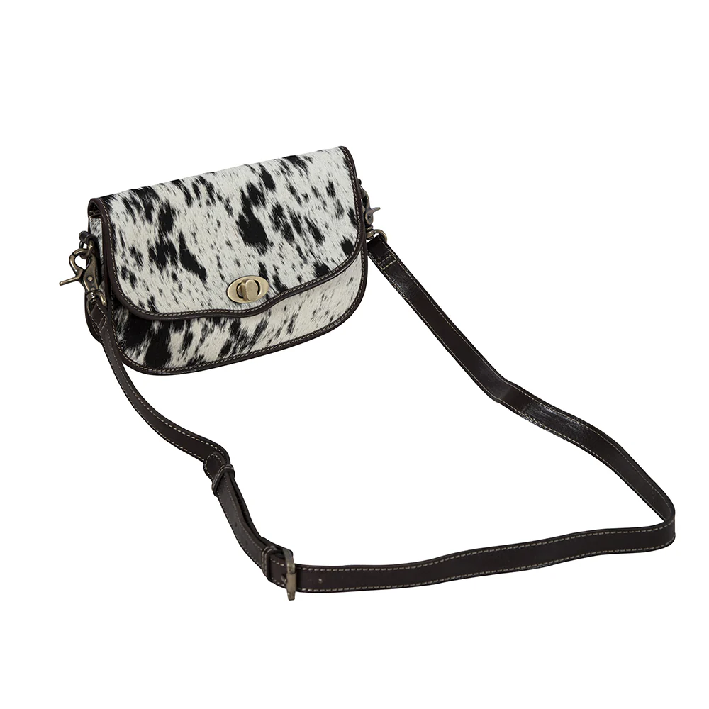 548-angus-ridge-leather-hairon-bag-in-dark-hair-on-hide-1.webp