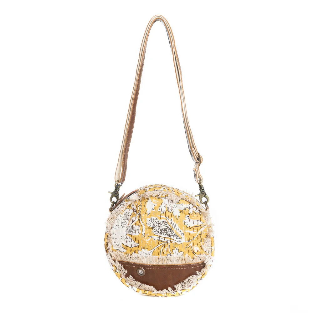 Golden Prairie Leaf Round Bag