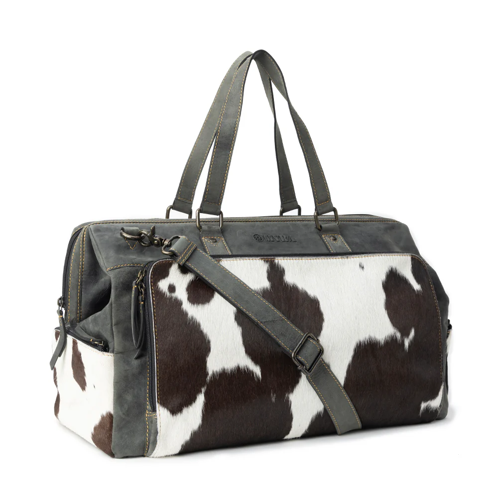 571-antelope-mesa-trail-duffel-in-black-and-white-1.webp