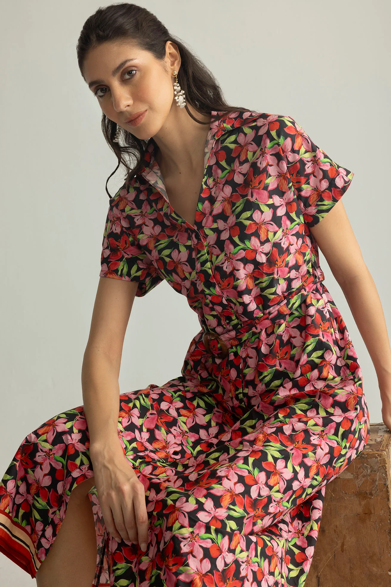 6061-hibiscus-rush-shirt-dress-in-bloom-pink-1.webp