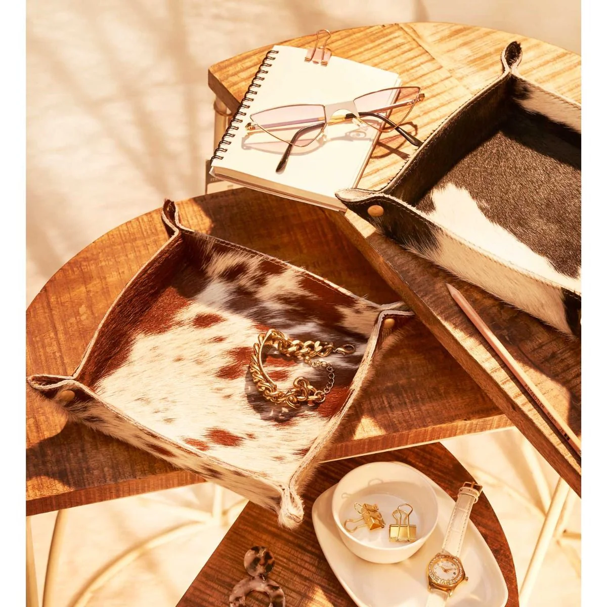 6070-hide-n-seek-tray-1.webp
