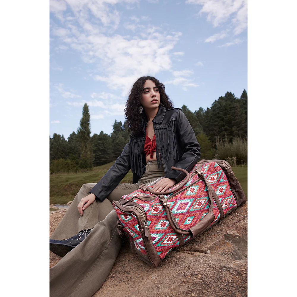 6094-high-trails-duffle-bag-1.webp