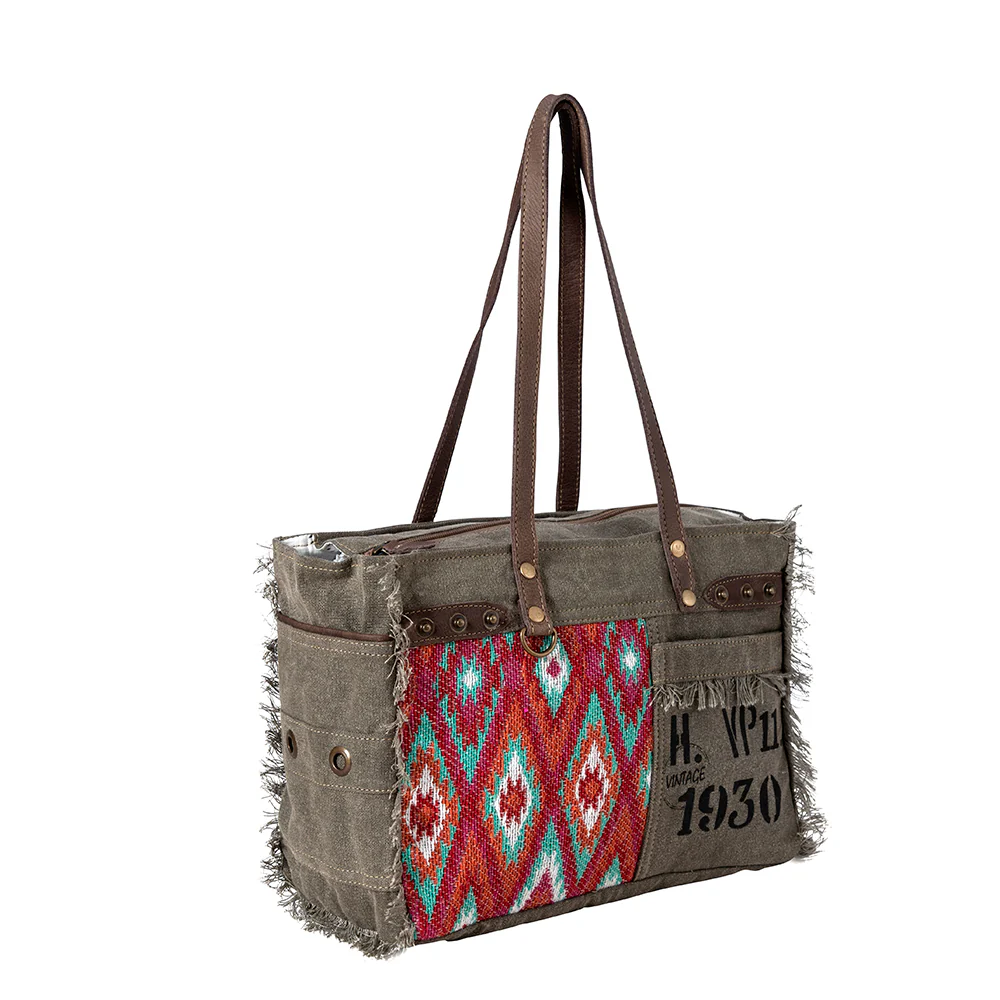 6095-high-trails-vp11-small-crossbody-bag-1.webp