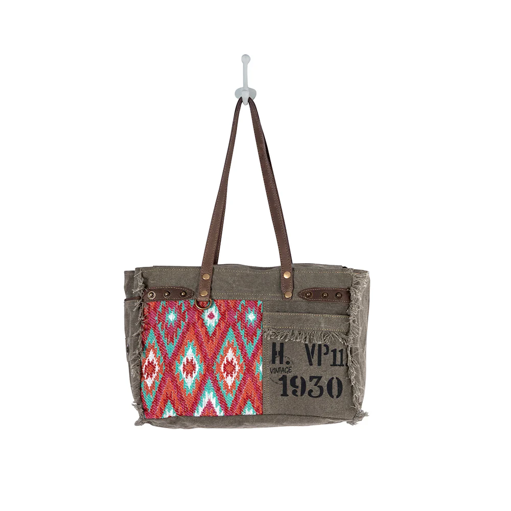 6095-high-trails-vp11-small-crossbody-bag-1.webp