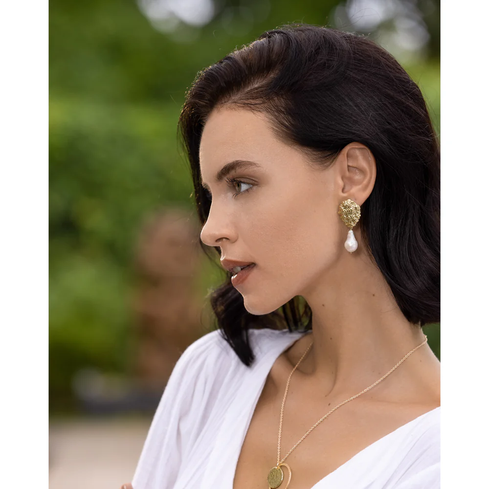 618-arctic-pearl-earring-1.webp