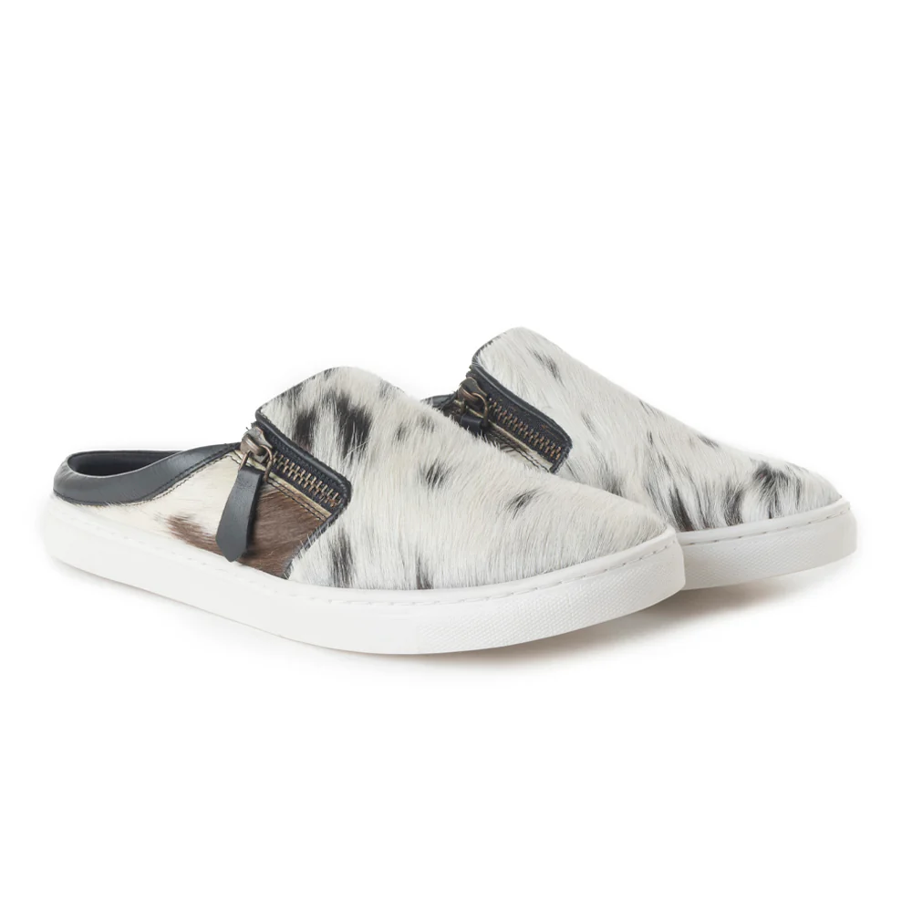 Arctic sneaker