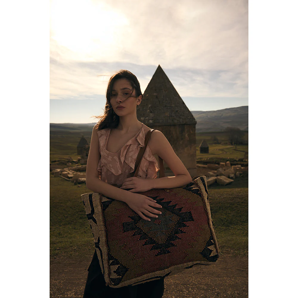 6664-kaliko-hill-weekender-bag-1.webp