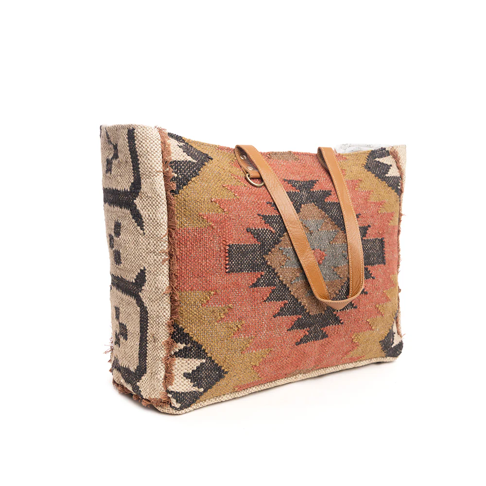 6664-kaliko-hill-weekender-bag-1.webp