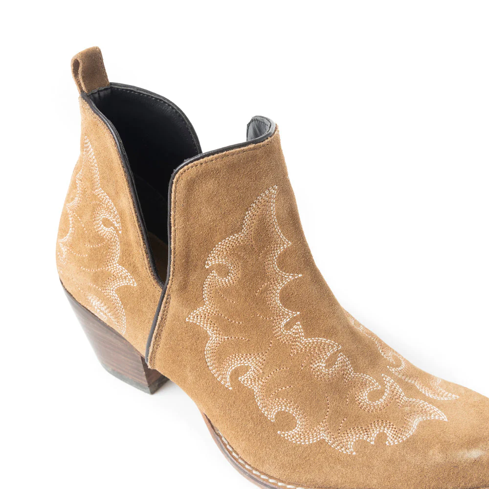 6706-kassie-trailhead-booties-in-brown-1.webp