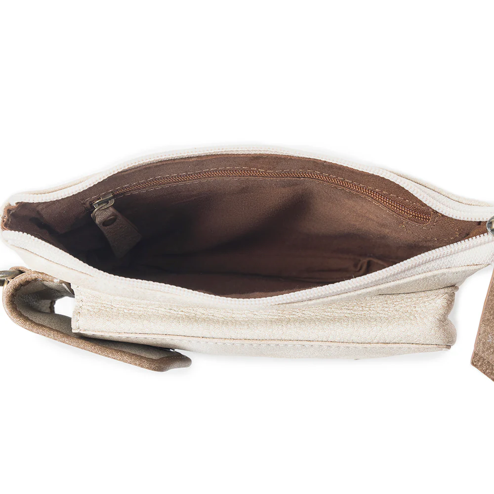 6759-kellington-ranch-cell-phone-bag-in-white-1.webp