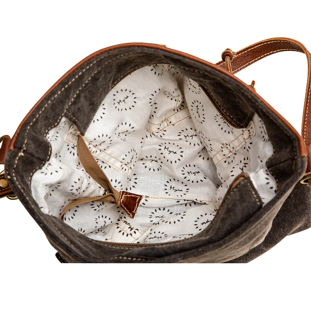 6926-krone-shoulder-bag-1.webp