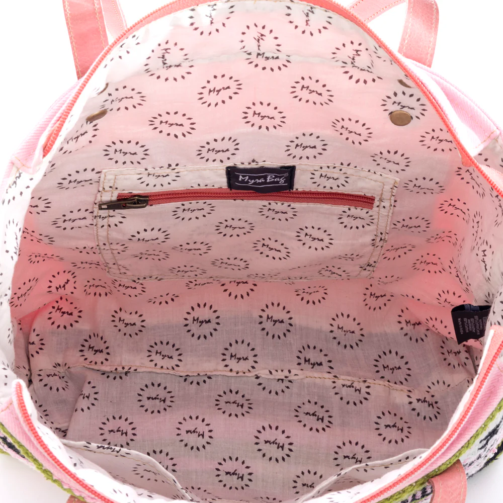 6951-la-capitana-tote-bag-1.webp