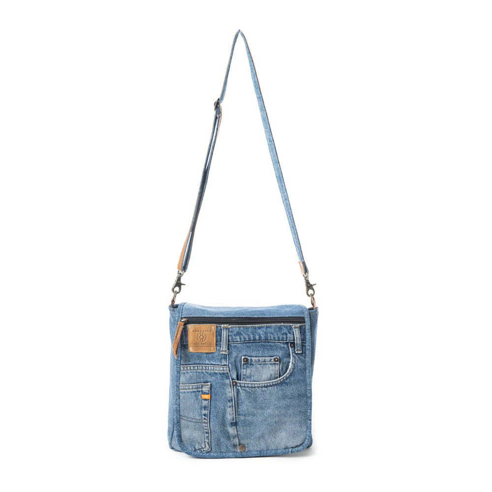 700-ashley-adventure-crossbody-bag-1.webp