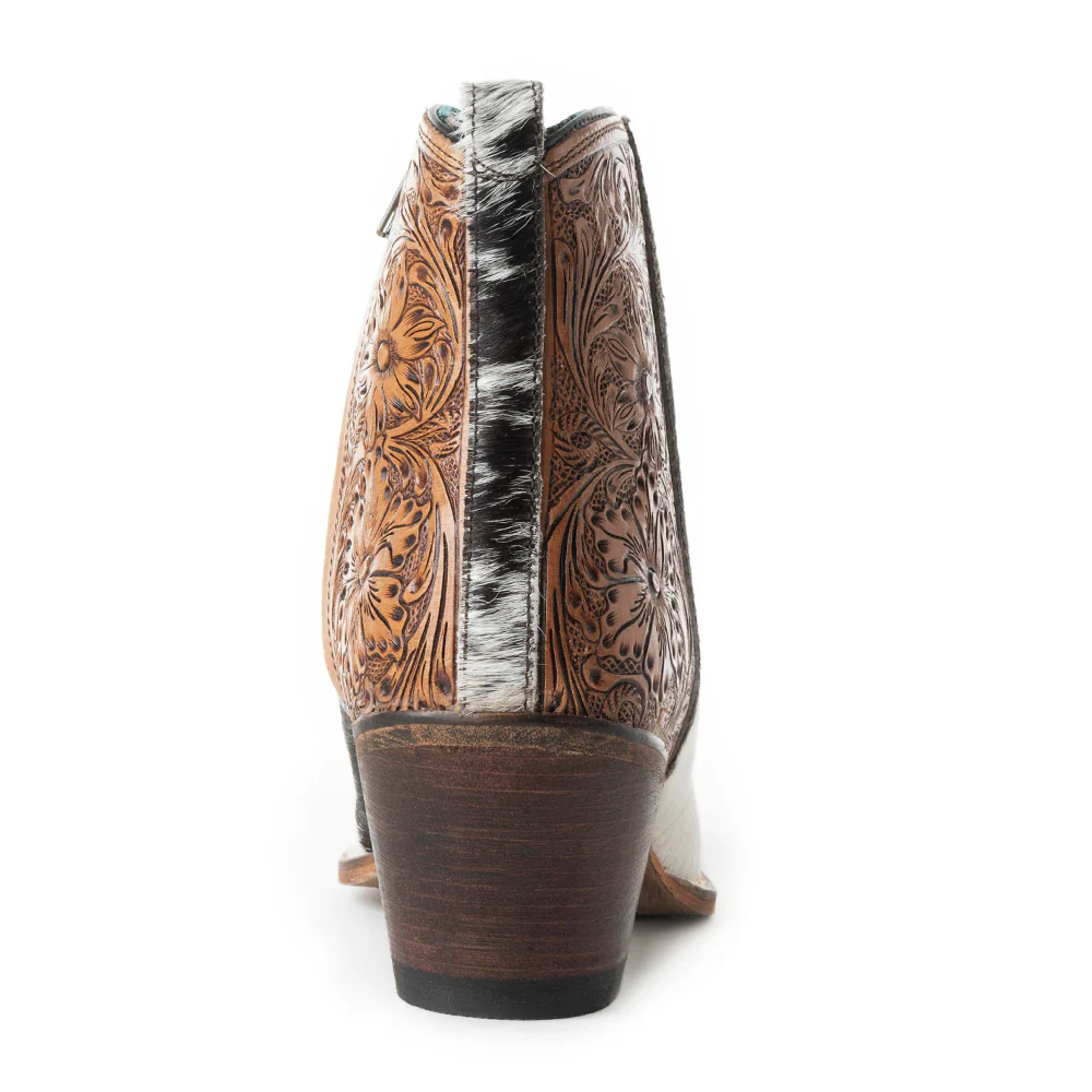 7034-laramie-plains-hair-on-hide-hand-tooled-boots-1.webp