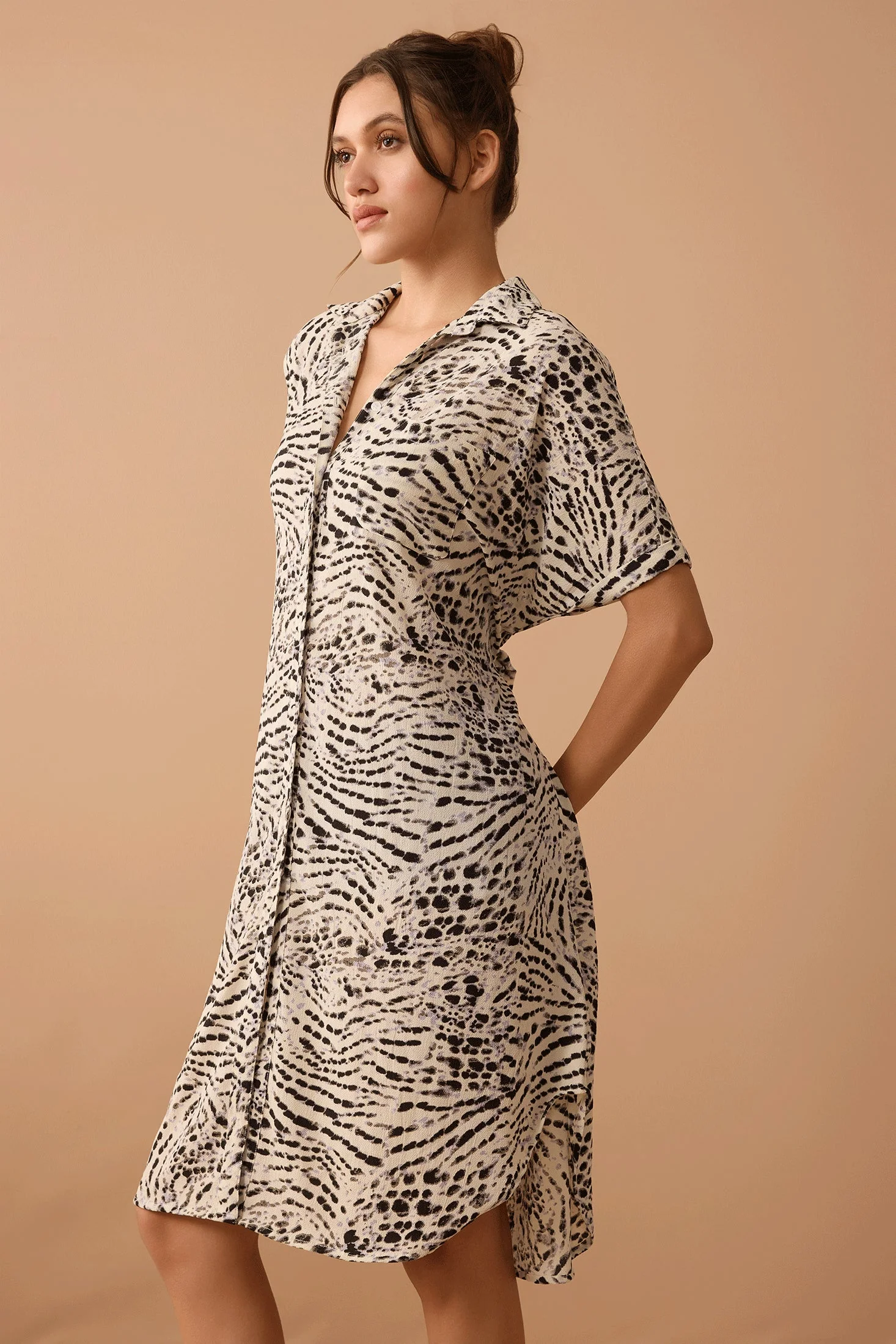 7075-lauren-shirt-dress-in-off-white-1.webp