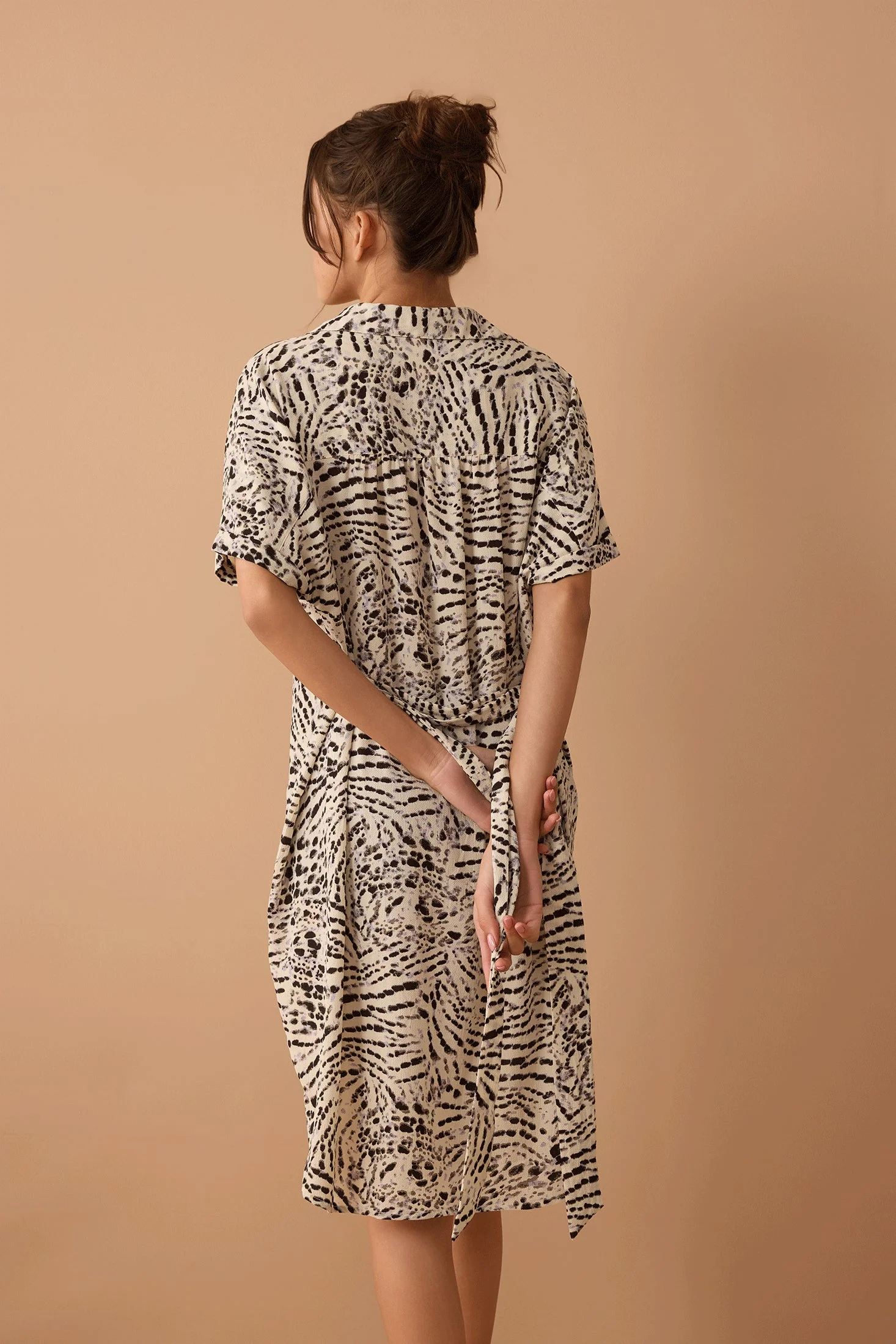 7075-lauren-shirt-dress-in-off-white-1.webp