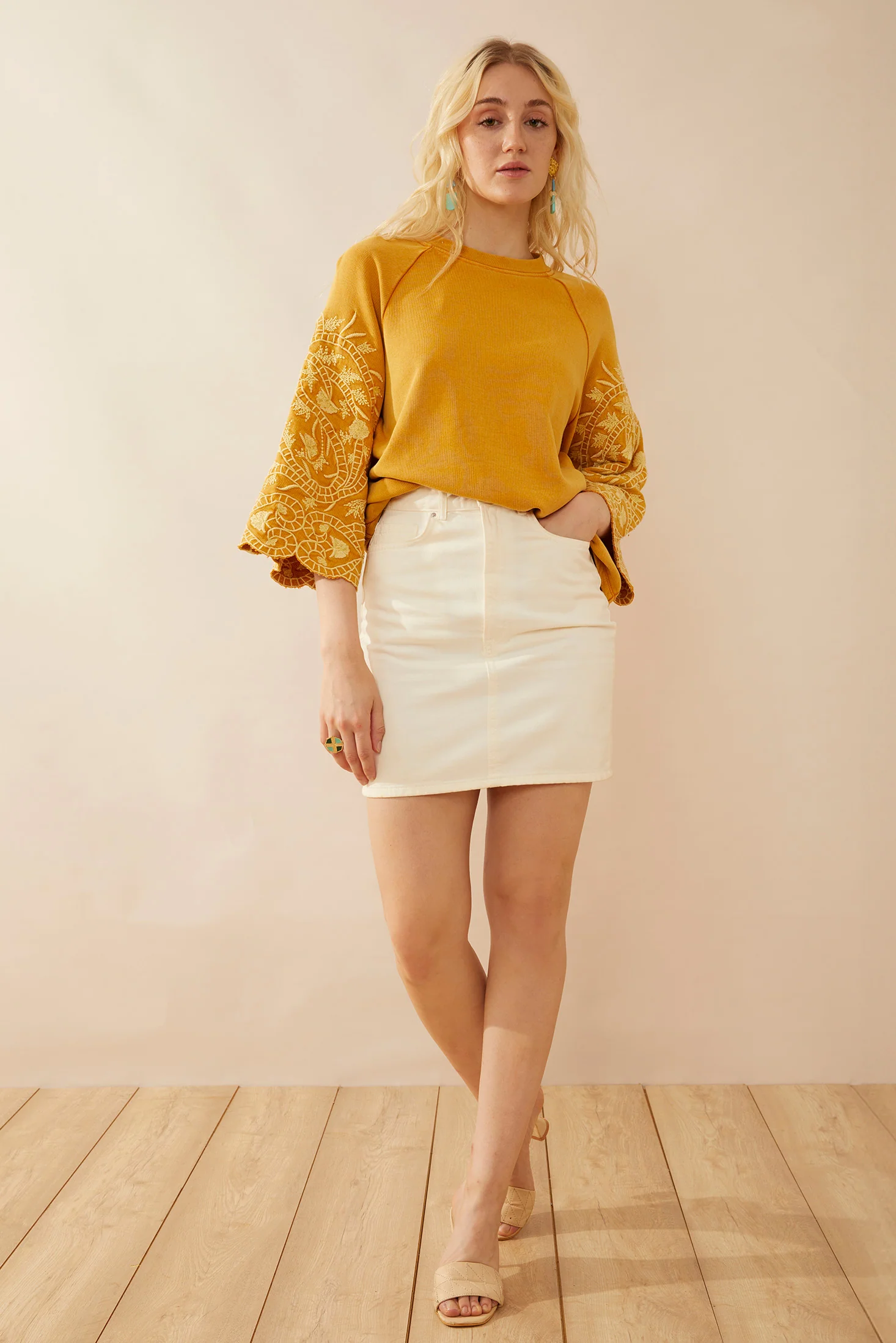 7080-laurena-top-1.webp