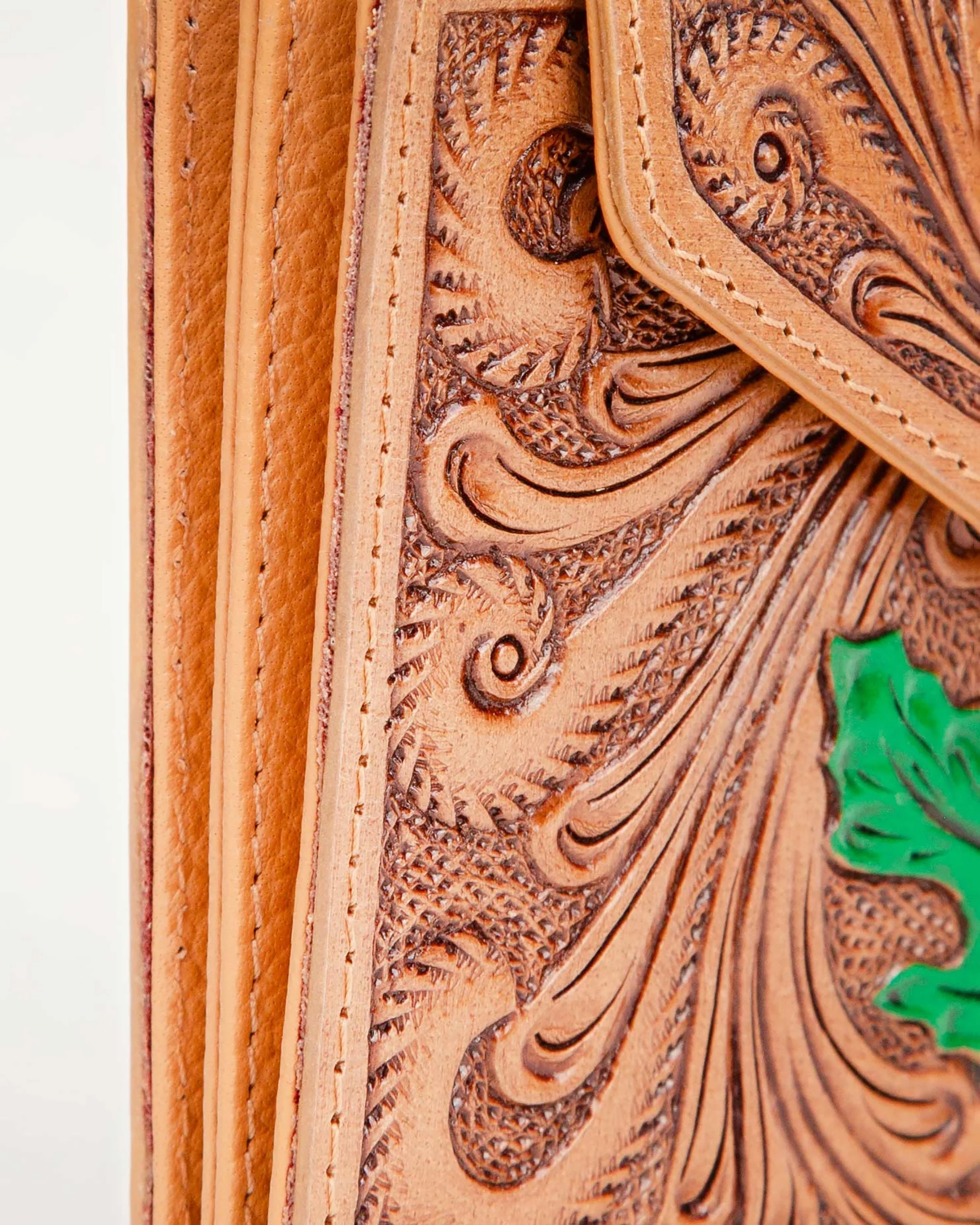 7576-loyal-west-desert-sage-cardholder-1.webp