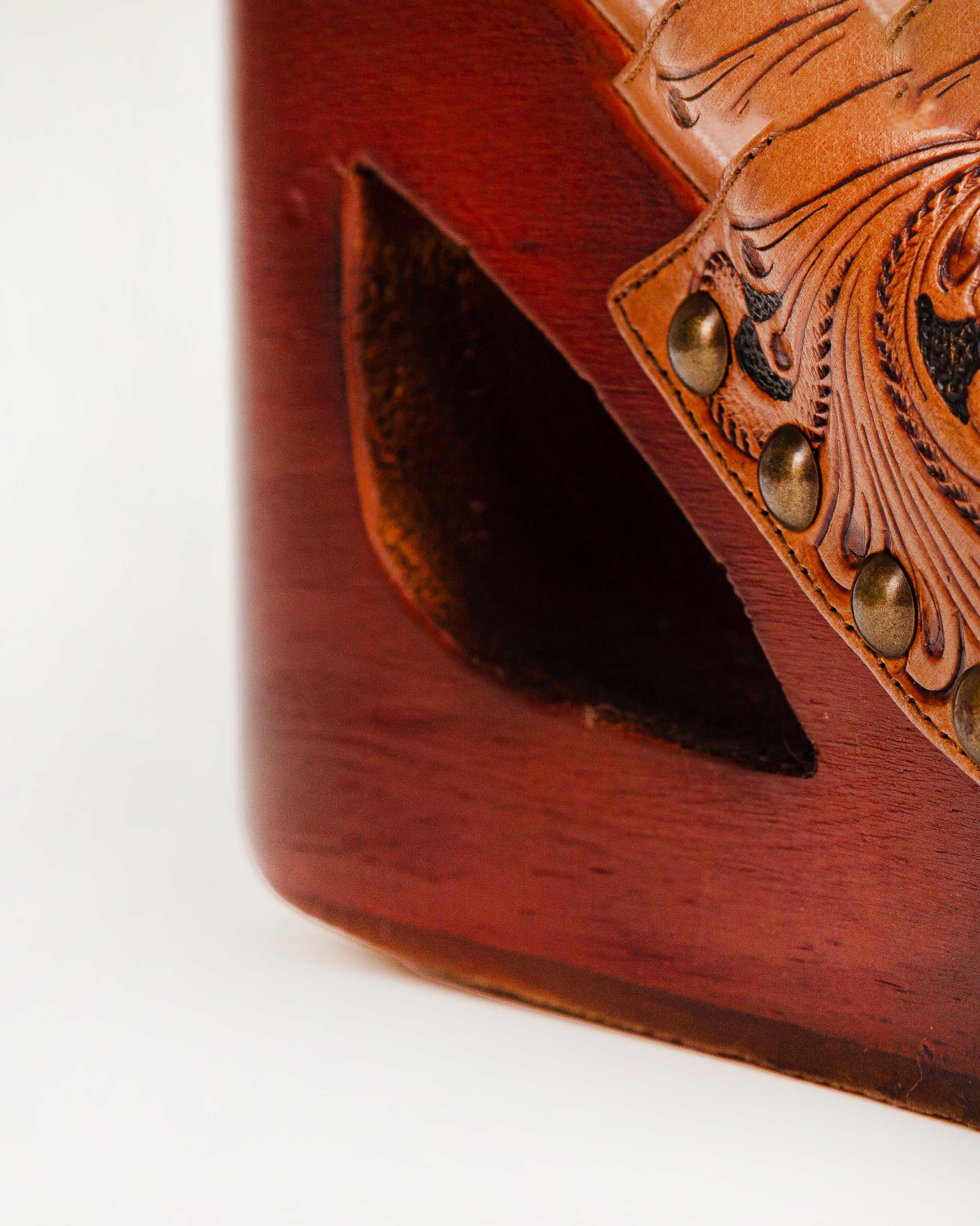 7578-loyal-west-desert-wanderer-sandals-dark-brown-handtooled-leather-1.webp