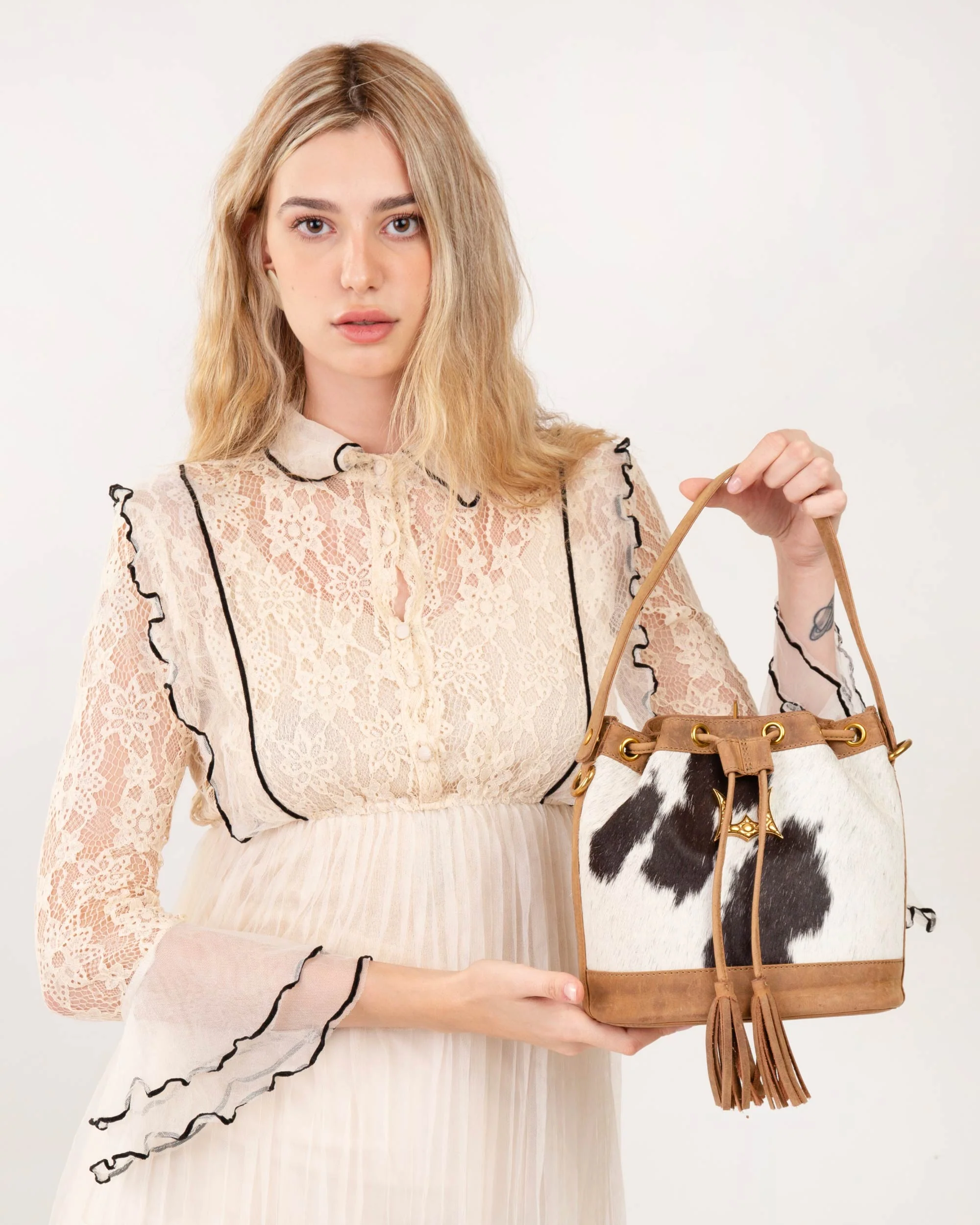 7684-loyal-west-lw-bucket-bag-1.webp