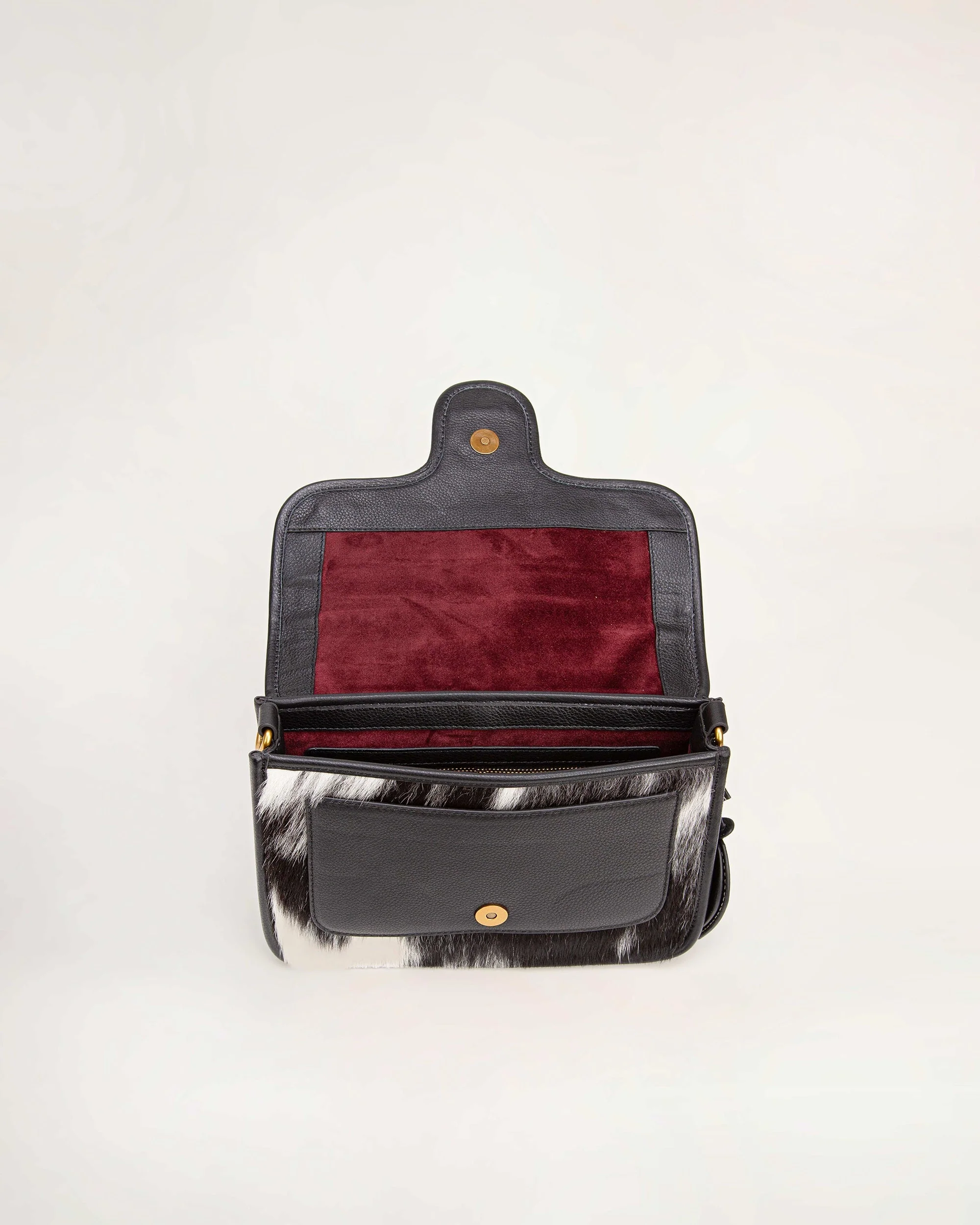 7792-loyal-west-shell-medium-purse-1.webp