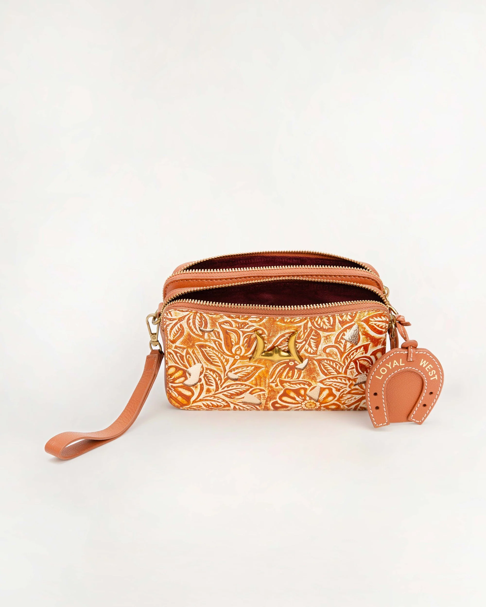 7795-loyal-west-shell-mini-purse-1.webp