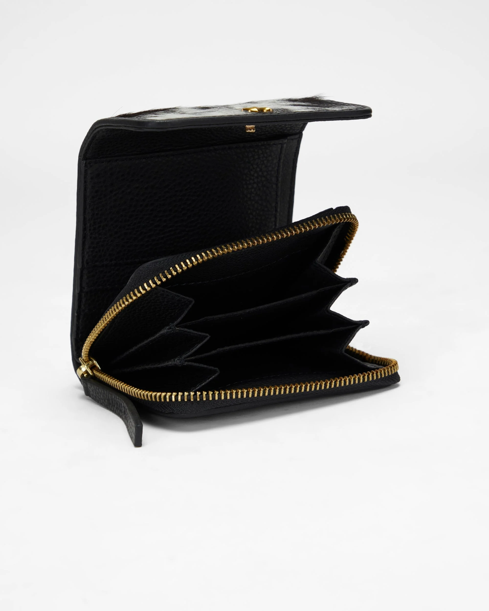 7822-loyal-west-sophia-card-holder-in-black-white-cowhide-1.webp