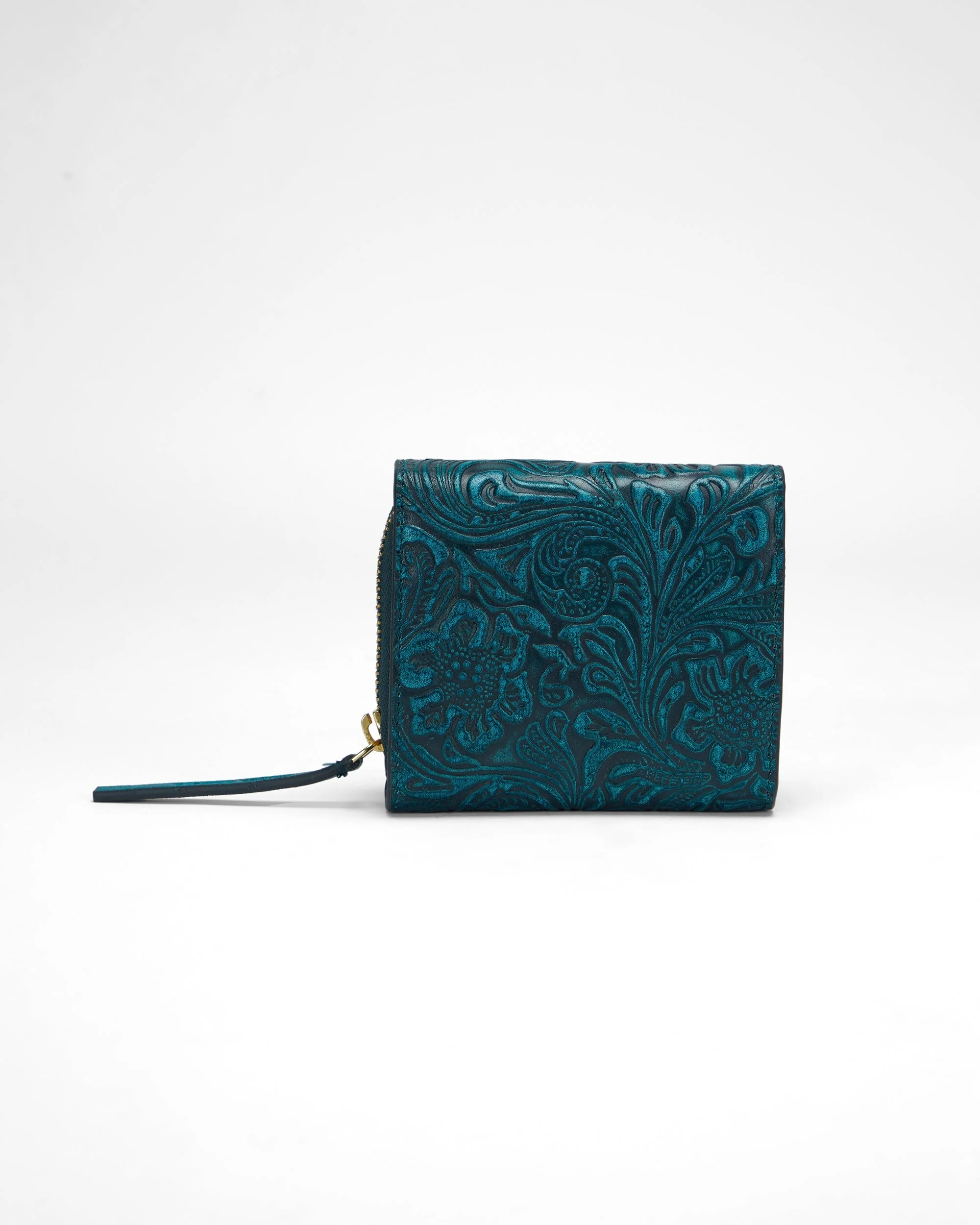 7824-loyal-west-sophia-card-holder-in-hand-finished-embossed-leather-turquoise-1.webp