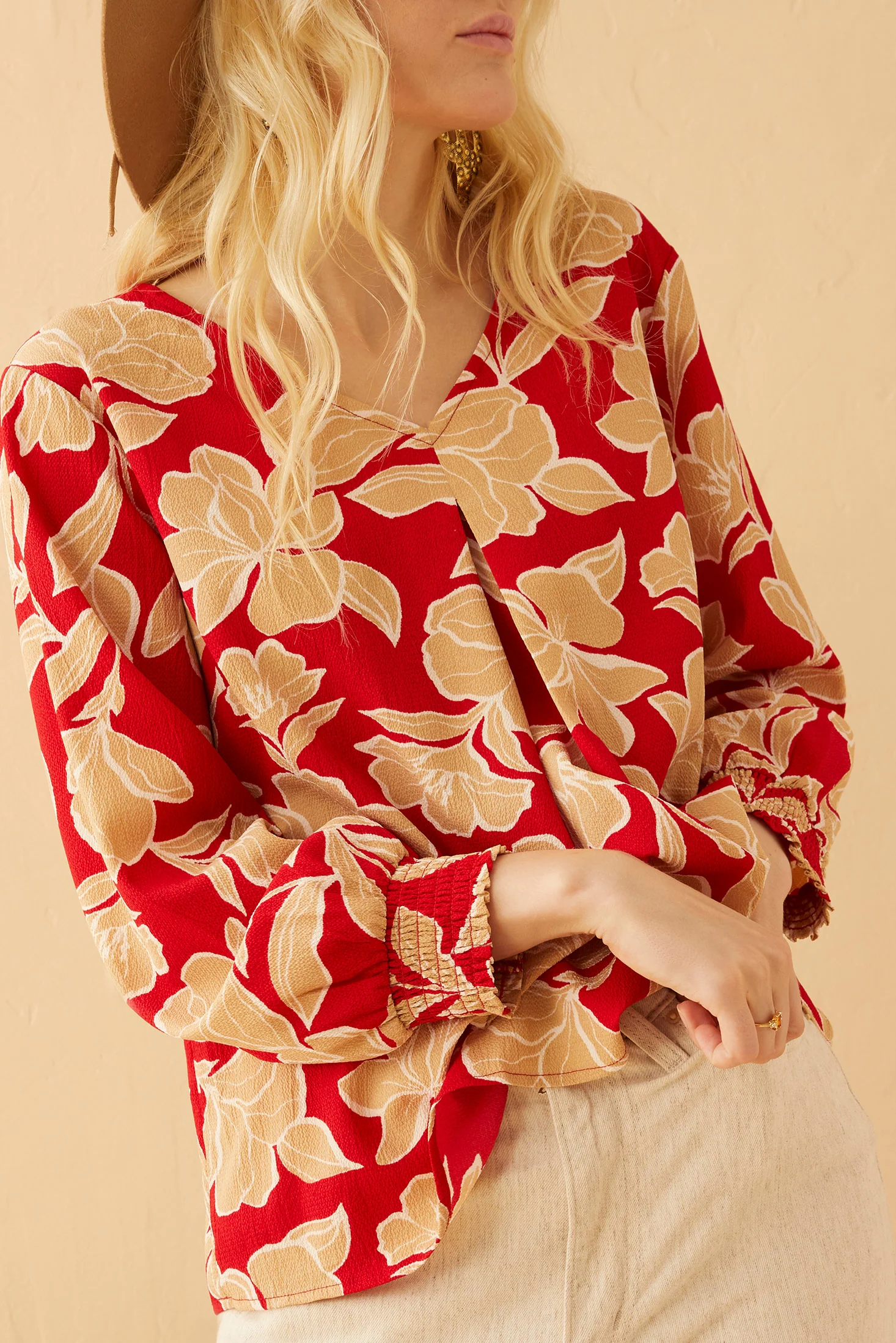 789-aurelia-v-neck-top-1.webp