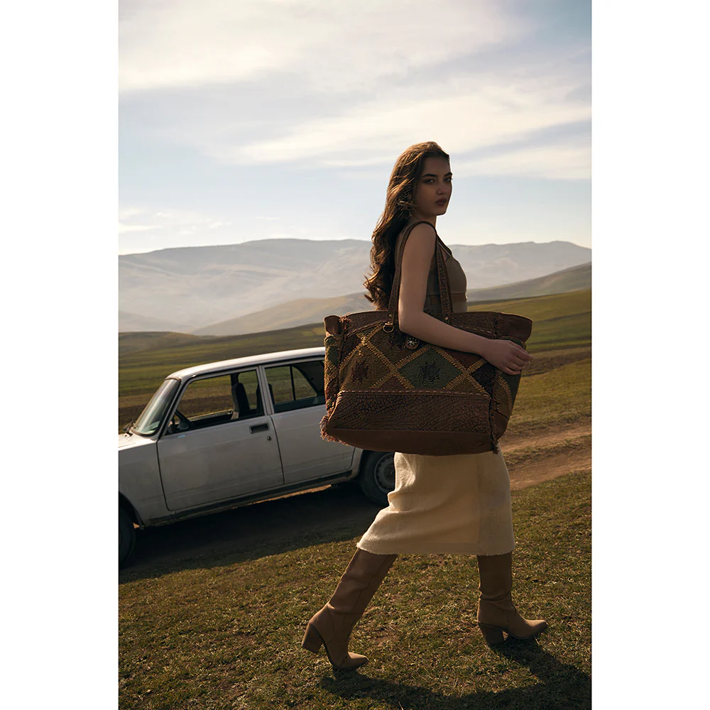 8054-mahsen-bloom-weekender-bag-1.webp