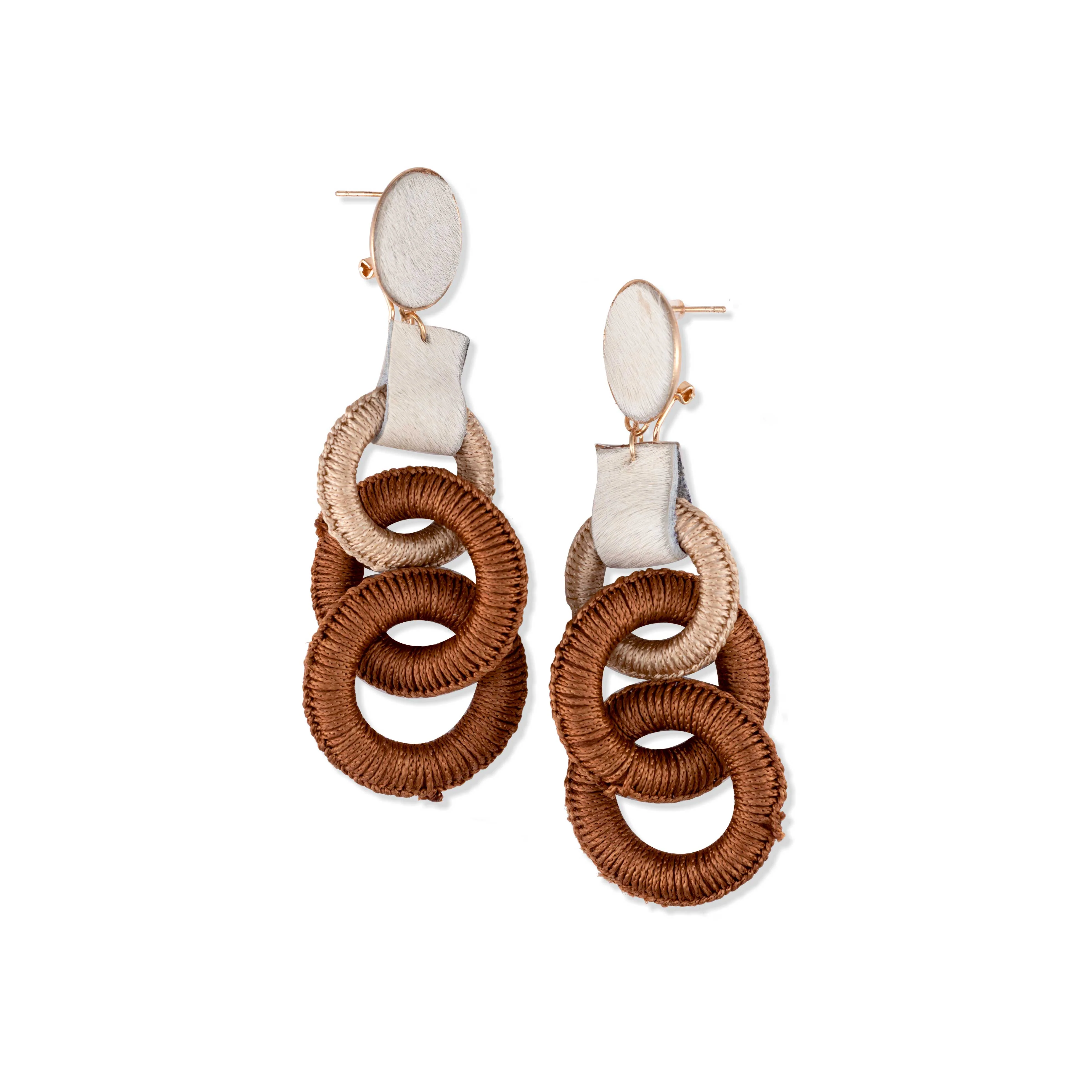 8250-memes-earring-1.webp