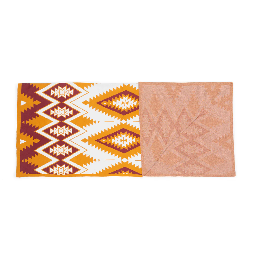 8280-mesa-dreamweaver-throw-1.webp