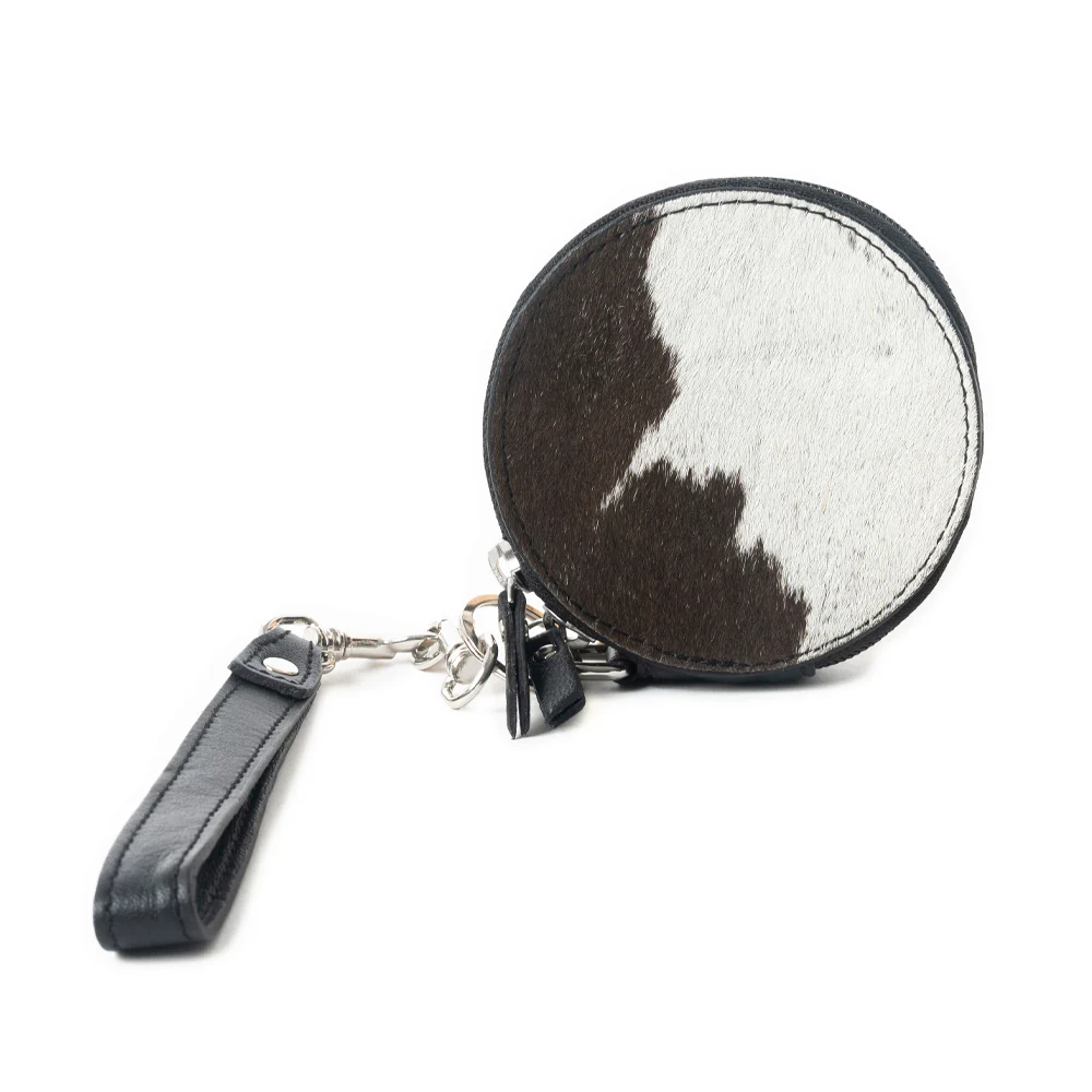8288-mesa-halo-hairon-coin-pouch-in-black-white-1.webp