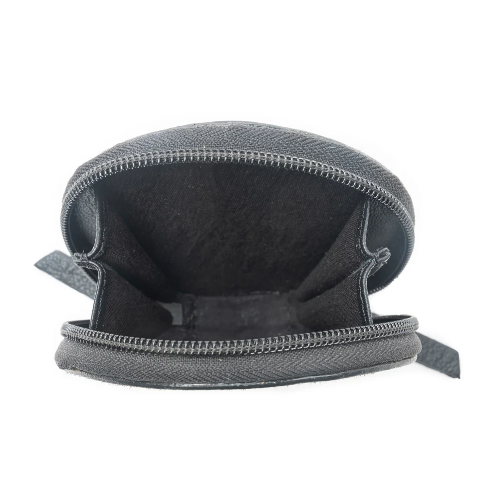 8288-mesa-halo-hairon-coin-pouch-in-black-white-1.webp