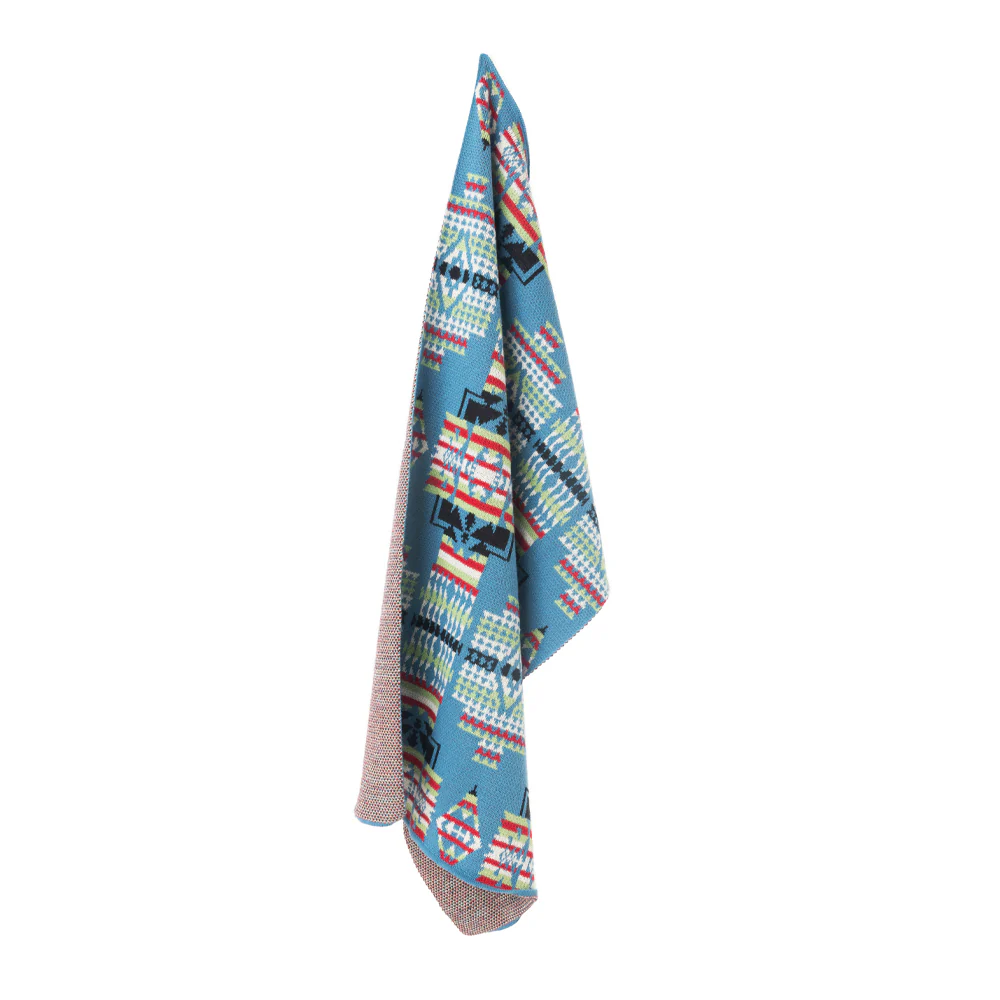 8310-mesa-mirage-knitted-cotton-kitchen-towel-set-of-2-in-aztec-blue-1.webp