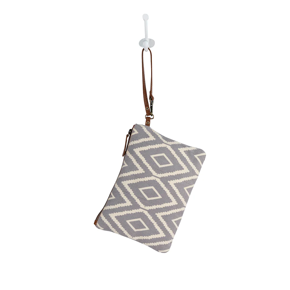 8603-mist-weaver-pouch-1.webp