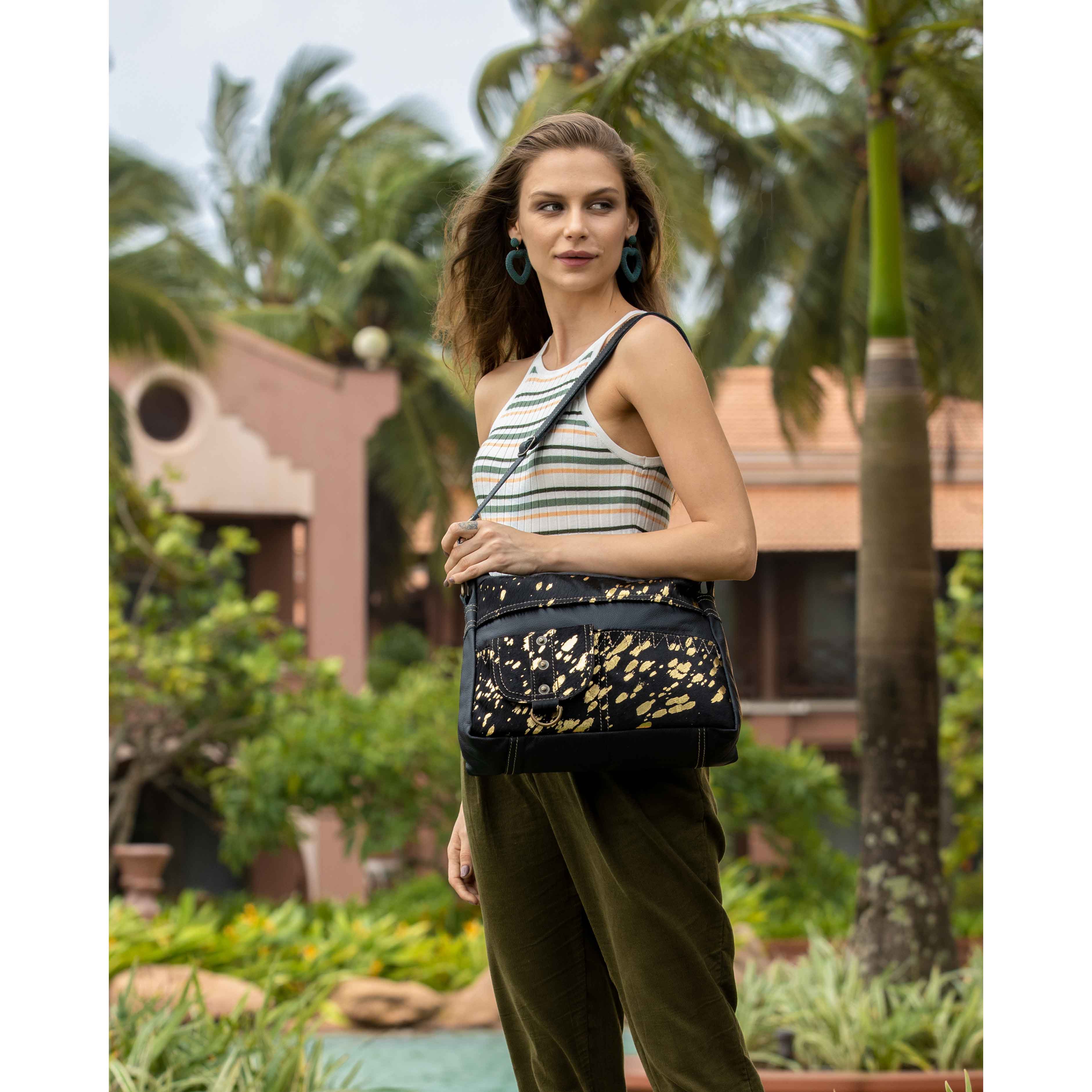 8612-modern-leather-and-hairon-bag-1.webp