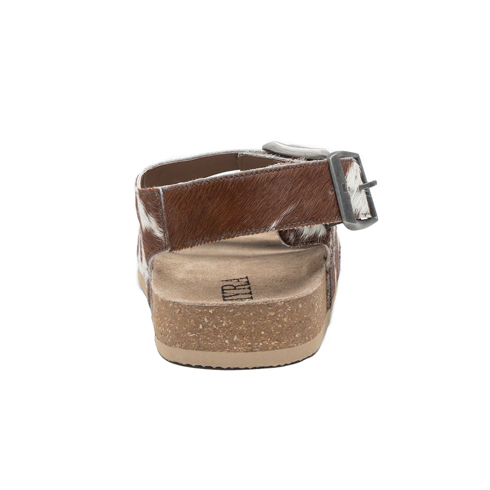 8776-mountain-path-leather-sandals-in-brown-light-hair-on-hide-1.webp