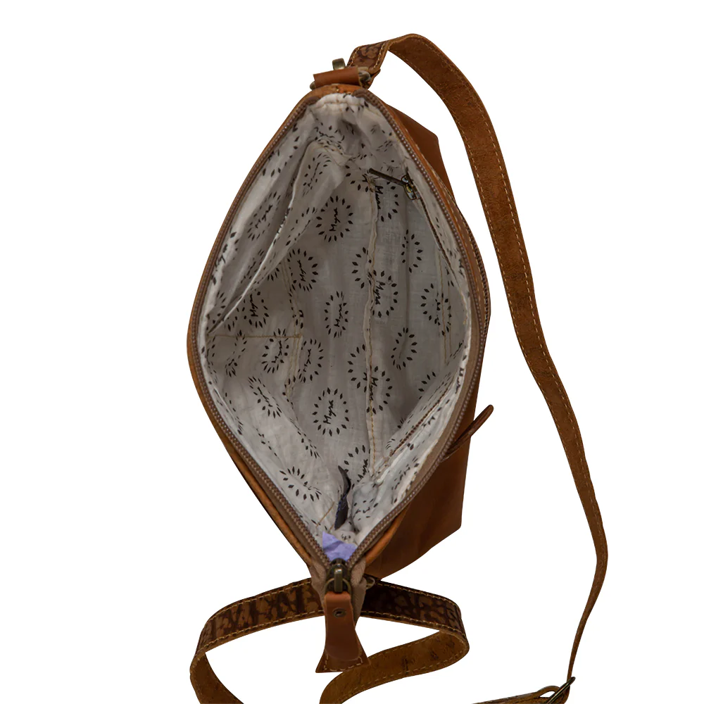 8802-mountain-view-leather-hairon-bag-1.webp