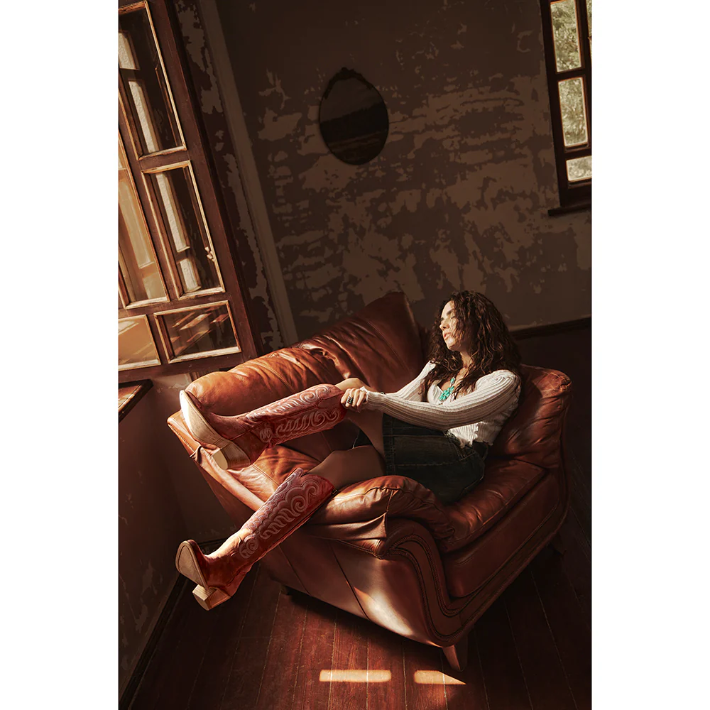 9279-nalejandra-boots-in-cloud-red-1.webp