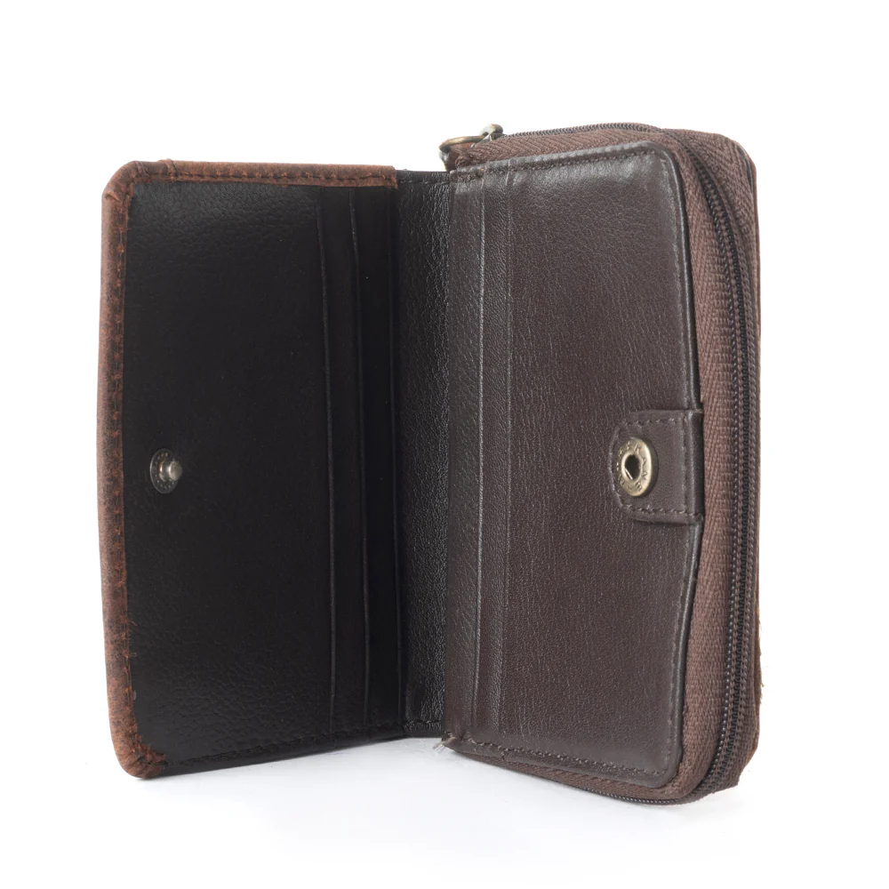 9353-nester-wallet-1.webp