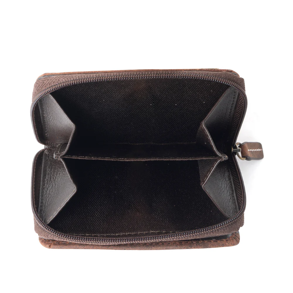 9353-nester-wallet-1.webp