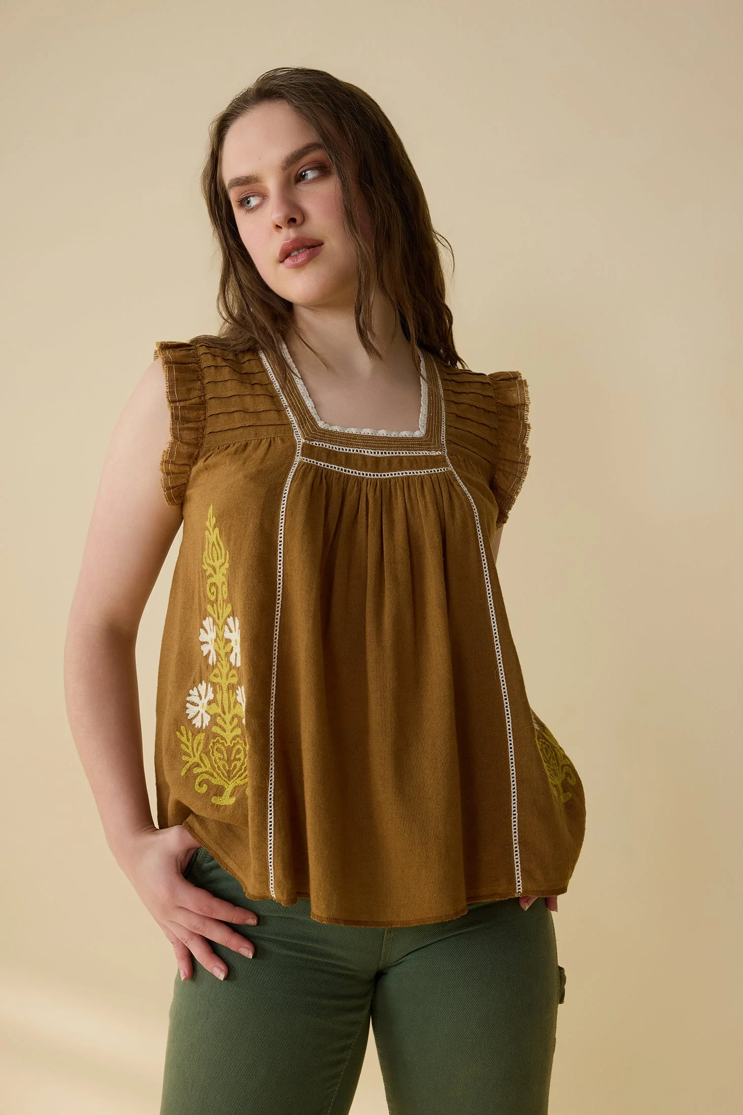 Odessa Whisper Top In Dark Green